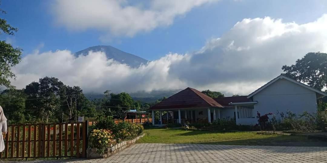 Rinjani Hill Hotel Sembalunlawang Eksteriør bilde